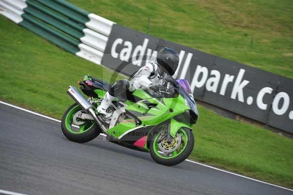 Motorcycle action photographs;cadwell;cadwell park photographs;event digital images;eventdigitalimages;motor racing louth lincolnshire;no limits trackday;peter wileman photography;trackday;trackday digital images;trackday photos