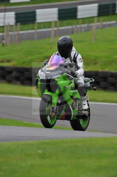 Motorcycle action photographs;cadwell;cadwell park photographs;event digital images;eventdigitalimages;motor racing louth lincolnshire;no limits trackday;peter wileman photography;trackday;trackday digital images;trackday photos