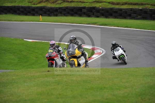 Motorcycle action photographs;cadwell;cadwell park photographs;event digital images;eventdigitalimages;motor racing louth lincolnshire;no limits trackday;peter wileman photography;trackday;trackday digital images;trackday photos