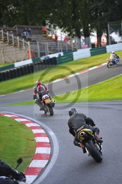 Motorcycle action photographs;cadwell;cadwell park photographs;event digital images;eventdigitalimages;motor racing louth lincolnshire;no limits trackday;peter wileman photography;trackday;trackday digital images;trackday photos