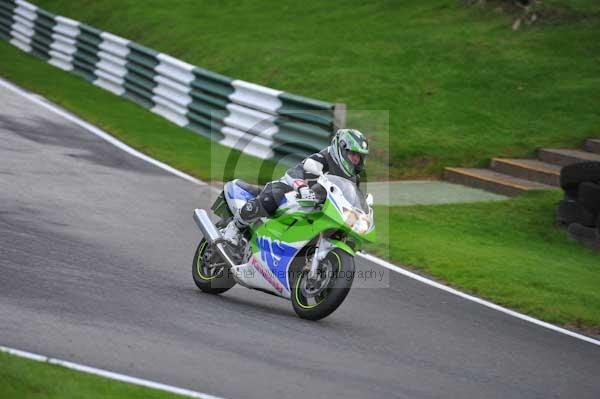 Motorcycle action photographs;cadwell;cadwell park photographs;event digital images;eventdigitalimages;motor racing louth lincolnshire;no limits trackday;peter wileman photography;trackday;trackday digital images;trackday photos