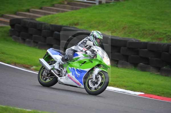 Motorcycle action photographs;cadwell;cadwell park photographs;event digital images;eventdigitalimages;motor racing louth lincolnshire;no limits trackday;peter wileman photography;trackday;trackday digital images;trackday photos