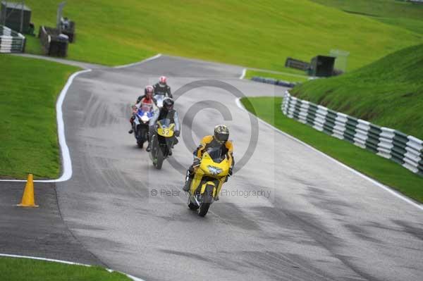 Motorcycle action photographs;cadwell;cadwell park photographs;event digital images;eventdigitalimages;motor racing louth lincolnshire;no limits trackday;peter wileman photography;trackday;trackday digital images;trackday photos