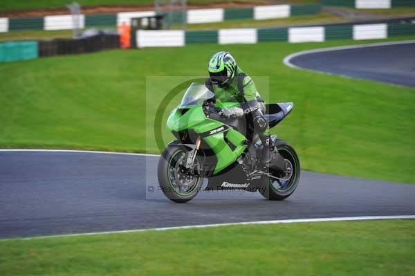 Motorcycle action photographs;cadwell;cadwell park photographs;event digital images;eventdigitalimages;motor racing louth lincolnshire;no limits trackday;peter wileman photography;trackday;trackday digital images;trackday photos