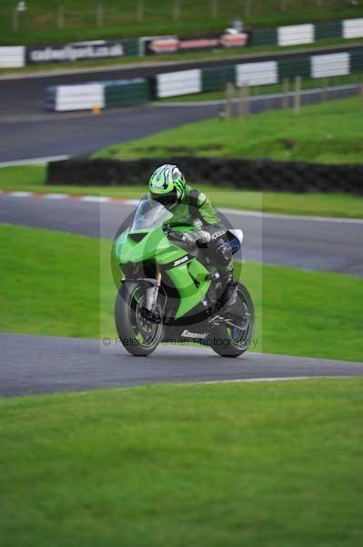 Motorcycle action photographs;cadwell;cadwell park photographs;event digital images;eventdigitalimages;motor racing louth lincolnshire;no limits trackday;peter wileman photography;trackday;trackday digital images;trackday photos