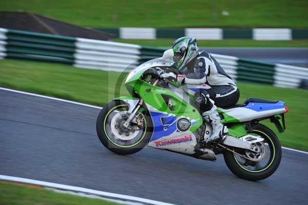 Motorcycle action photographs;cadwell;cadwell park photographs;event digital images;eventdigitalimages;motor racing louth lincolnshire;no limits trackday;peter wileman photography;trackday;trackday digital images;trackday photos