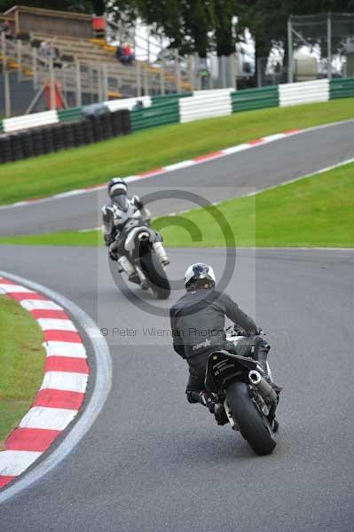 Motorcycle action photographs;cadwell;cadwell park photographs;event digital images;eventdigitalimages;motor racing louth lincolnshire;no limits trackday;peter wileman photography;trackday;trackday digital images;trackday photos