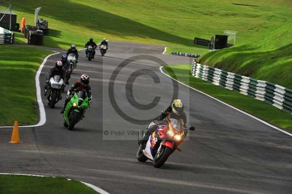 Motorcycle action photographs;cadwell;cadwell park photographs;event digital images;eventdigitalimages;motor racing louth lincolnshire;no limits trackday;peter wileman photography;trackday;trackday digital images;trackday photos