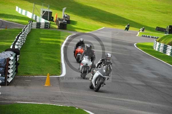 Motorcycle action photographs;cadwell;cadwell park photographs;event digital images;eventdigitalimages;motor racing louth lincolnshire;no limits trackday;peter wileman photography;trackday;trackday digital images;trackday photos