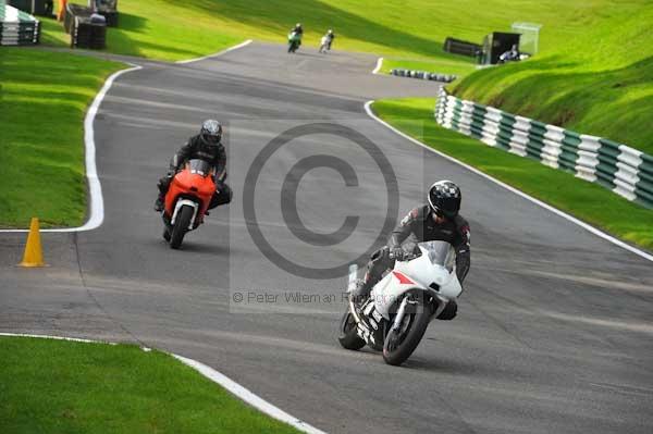 Motorcycle action photographs;cadwell;cadwell park photographs;event digital images;eventdigitalimages;motor racing louth lincolnshire;no limits trackday;peter wileman photography;trackday;trackday digital images;trackday photos