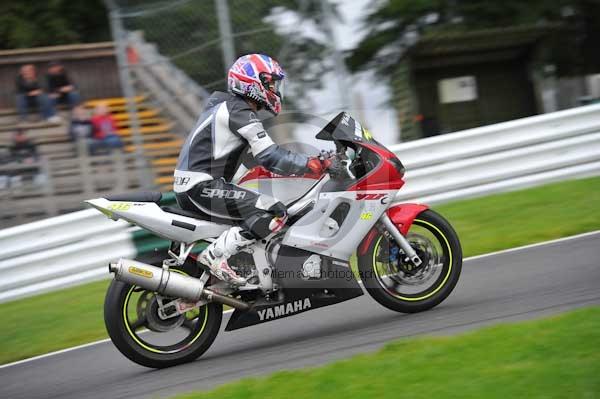 Motorcycle action photographs;cadwell;cadwell park photographs;event digital images;eventdigitalimages;motor racing louth lincolnshire;no limits trackday;peter wileman photography;trackday;trackday digital images;trackday photos