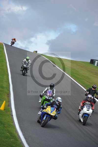 Motorcycle action photographs;cadwell;cadwell park photographs;event digital images;eventdigitalimages;motor racing louth lincolnshire;no limits trackday;peter wileman photography;trackday;trackday digital images;trackday photos