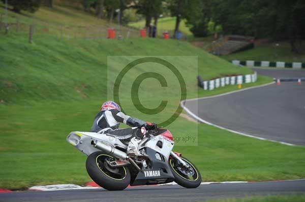 Motorcycle action photographs;cadwell;cadwell park photographs;event digital images;eventdigitalimages;motor racing louth lincolnshire;no limits trackday;peter wileman photography;trackday;trackday digital images;trackday photos