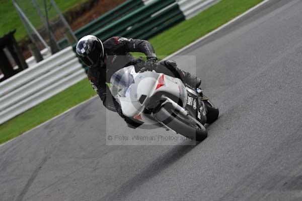 Motorcycle action photographs;cadwell;cadwell park photographs;event digital images;eventdigitalimages;motor racing louth lincolnshire;no limits trackday;peter wileman photography;trackday;trackday digital images;trackday photos