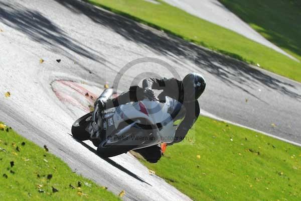 Motorcycle action photographs;cadwell;cadwell park photographs;event digital images;eventdigitalimages;motor racing louth lincolnshire;no limits trackday;peter wileman photography;trackday;trackday digital images;trackday photos