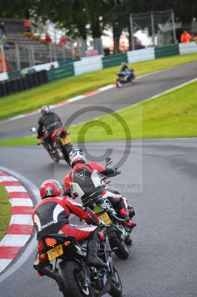 Motorcycle action photographs;cadwell;cadwell park photographs;event digital images;eventdigitalimages;motor racing louth lincolnshire;no limits trackday;peter wileman photography;trackday;trackday digital images;trackday photos