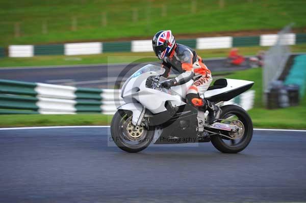 Motorcycle action photographs;cadwell;cadwell park photographs;event digital images;eventdigitalimages;motor racing louth lincolnshire;no limits trackday;peter wileman photography;trackday;trackday digital images;trackday photos