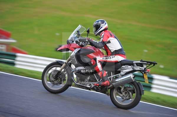 Motorcycle action photographs;cadwell;cadwell park photographs;event digital images;eventdigitalimages;motor racing louth lincolnshire;no limits trackday;peter wileman photography;trackday;trackday digital images;trackday photos