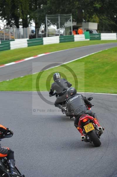 Motorcycle action photographs;cadwell;cadwell park photographs;event digital images;eventdigitalimages;motor racing louth lincolnshire;no limits trackday;peter wileman photography;trackday;trackday digital images;trackday photos