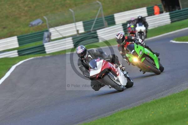 Motorcycle action photographs;cadwell;cadwell park photographs;event digital images;eventdigitalimages;motor racing louth lincolnshire;no limits trackday;peter wileman photography;trackday;trackday digital images;trackday photos