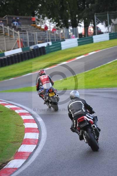 Motorcycle action photographs;cadwell;cadwell park photographs;event digital images;eventdigitalimages;motor racing louth lincolnshire;no limits trackday;peter wileman photography;trackday;trackday digital images;trackday photos