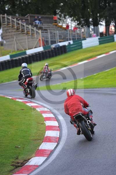 Motorcycle action photographs;cadwell;cadwell park photographs;event digital images;eventdigitalimages;motor racing louth lincolnshire;no limits trackday;peter wileman photography;trackday;trackday digital images;trackday photos