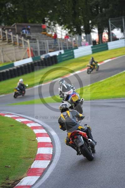 Motorcycle action photographs;cadwell;cadwell park photographs;event digital images;eventdigitalimages;motor racing louth lincolnshire;no limits trackday;peter wileman photography;trackday;trackday digital images;trackday photos