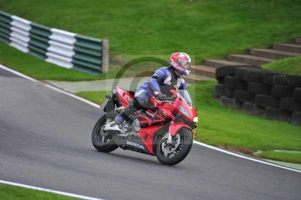 Motorcycle action photographs;cadwell;cadwell park photographs;event digital images;eventdigitalimages;motor racing louth lincolnshire;no limits trackday;peter wileman photography;trackday;trackday digital images;trackday photos