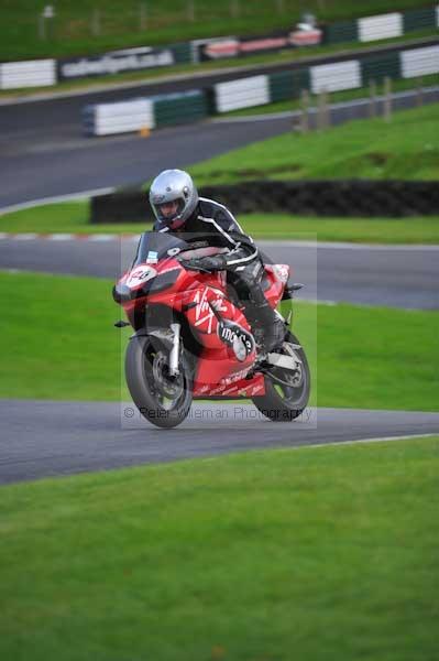 Motorcycle action photographs;cadwell;cadwell park photographs;event digital images;eventdigitalimages;motor racing louth lincolnshire;no limits trackday;peter wileman photography;trackday;trackday digital images;trackday photos