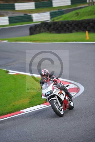 Motorcycle action photographs;cadwell;cadwell park photographs;event digital images;eventdigitalimages;motor racing louth lincolnshire;no limits trackday;peter wileman photography;trackday;trackday digital images;trackday photos