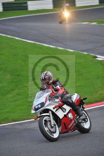 Motorcycle action photographs;cadwell;cadwell park photographs;event digital images;eventdigitalimages;motor racing louth lincolnshire;no limits trackday;peter wileman photography;trackday;trackday digital images;trackday photos