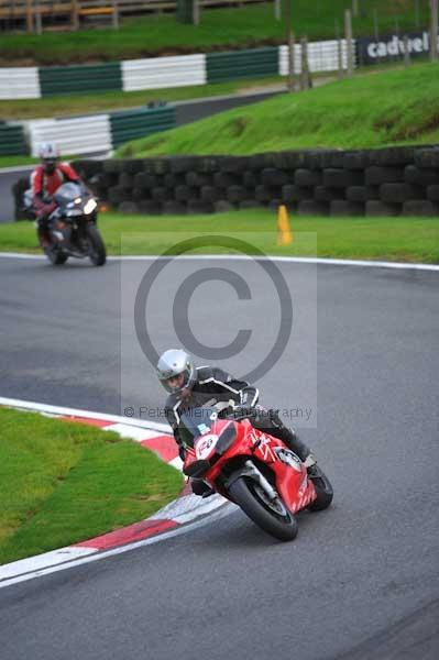 Motorcycle action photographs;cadwell;cadwell park photographs;event digital images;eventdigitalimages;motor racing louth lincolnshire;no limits trackday;peter wileman photography;trackday;trackday digital images;trackday photos