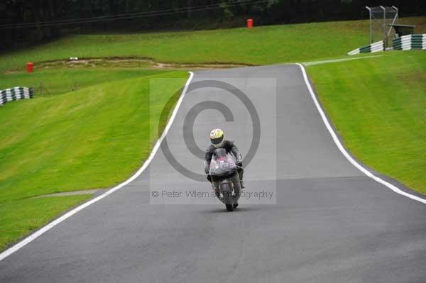 Motorcycle action photographs;cadwell;cadwell park photographs;event digital images;eventdigitalimages;motor racing louth lincolnshire;no limits trackday;peter wileman photography;trackday;trackday digital images;trackday photos