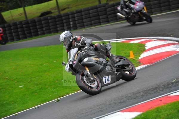 Motorcycle action photographs;cadwell;cadwell park photographs;event digital images;eventdigitalimages;motor racing louth lincolnshire;no limits trackday;peter wileman photography;trackday;trackday digital images;trackday photos