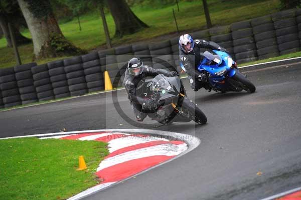 Motorcycle action photographs;cadwell;cadwell park photographs;event digital images;eventdigitalimages;motor racing louth lincolnshire;no limits trackday;peter wileman photography;trackday;trackday digital images;trackday photos