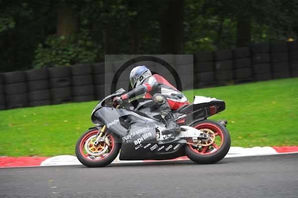 Motorcycle action photographs;cadwell;cadwell park photographs;event digital images;eventdigitalimages;motor racing louth lincolnshire;no limits trackday;peter wileman photography;trackday;trackday digital images;trackday photos