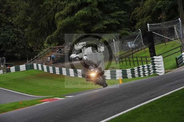 Motorcycle action photographs;cadwell;cadwell park photographs;event digital images;eventdigitalimages;motor racing louth lincolnshire;no limits trackday;peter wileman photography;trackday;trackday digital images;trackday photos