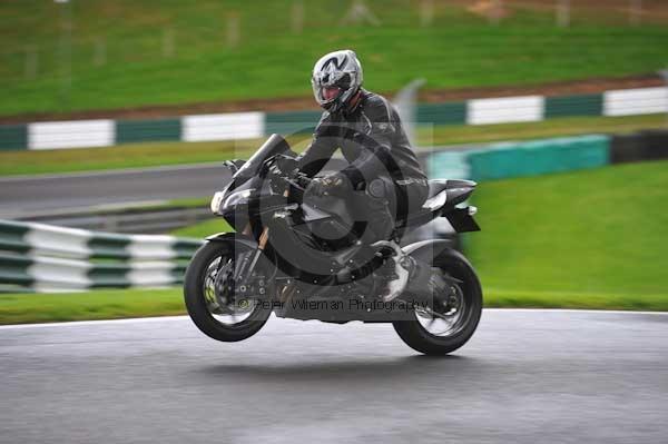 Motorcycle action photographs;cadwell;cadwell park photographs;event digital images;eventdigitalimages;motor racing louth lincolnshire;no limits trackday;peter wileman photography;trackday;trackday digital images;trackday photos