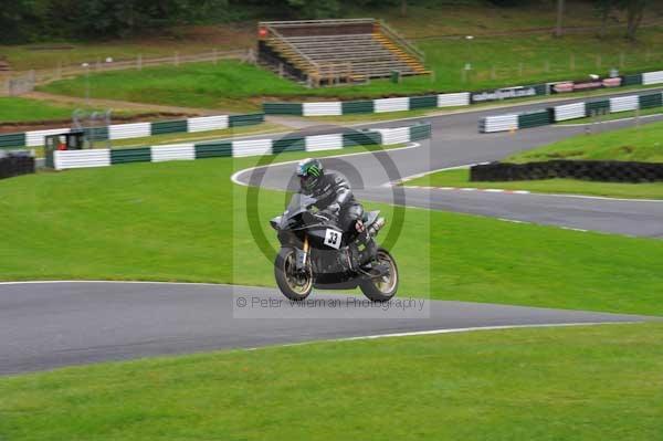 Motorcycle action photographs;cadwell;cadwell park photographs;event digital images;eventdigitalimages;motor racing louth lincolnshire;no limits trackday;peter wileman photography;trackday;trackday digital images;trackday photos