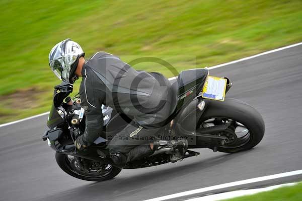 Motorcycle action photographs;cadwell;cadwell park photographs;event digital images;eventdigitalimages;motor racing louth lincolnshire;no limits trackday;peter wileman photography;trackday;trackday digital images;trackday photos