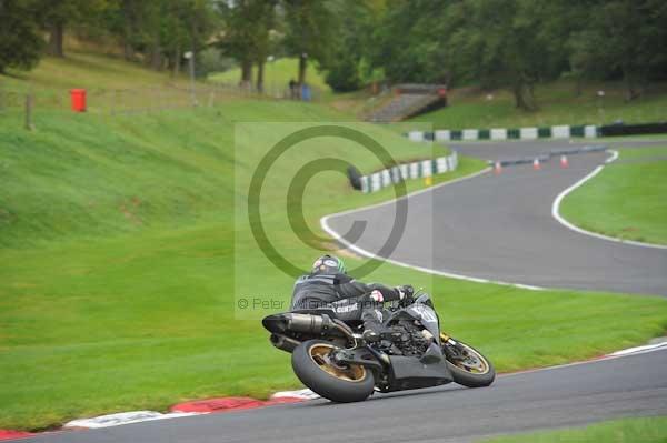 Motorcycle action photographs;cadwell;cadwell park photographs;event digital images;eventdigitalimages;motor racing louth lincolnshire;no limits trackday;peter wileman photography;trackday;trackday digital images;trackday photos