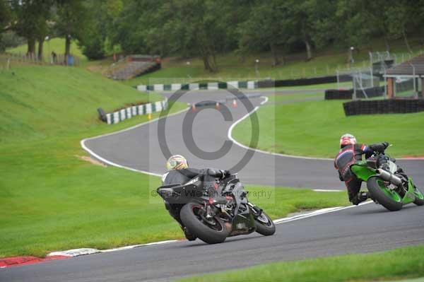 Motorcycle action photographs;cadwell;cadwell park photographs;event digital images;eventdigitalimages;motor racing louth lincolnshire;no limits trackday;peter wileman photography;trackday;trackday digital images;trackday photos