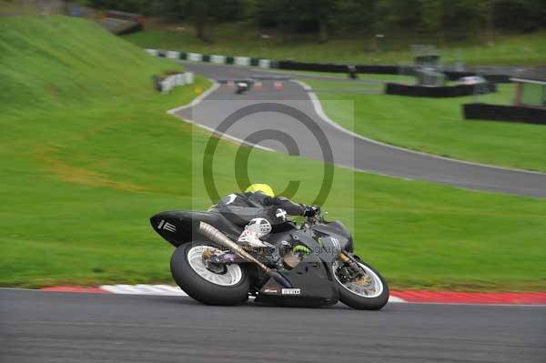 Motorcycle action photographs;cadwell;cadwell park photographs;event digital images;eventdigitalimages;motor racing louth lincolnshire;no limits trackday;peter wileman photography;trackday;trackday digital images;trackday photos