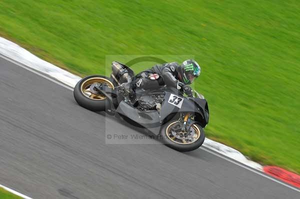 Motorcycle action photographs;cadwell;cadwell park photographs;event digital images;eventdigitalimages;motor racing louth lincolnshire;no limits trackday;peter wileman photography;trackday;trackday digital images;trackday photos