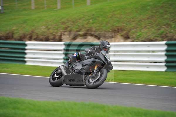 Motorcycle action photographs;cadwell;cadwell park photographs;event digital images;eventdigitalimages;motor racing louth lincolnshire;no limits trackday;peter wileman photography;trackday;trackday digital images;trackday photos