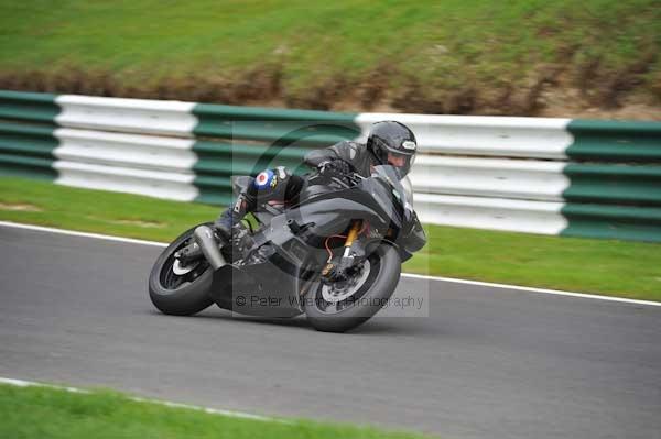 Motorcycle action photographs;cadwell;cadwell park photographs;event digital images;eventdigitalimages;motor racing louth lincolnshire;no limits trackday;peter wileman photography;trackday;trackday digital images;trackday photos