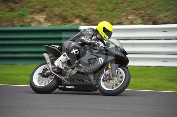 Motorcycle action photographs;cadwell;cadwell park photographs;event digital images;eventdigitalimages;motor racing louth lincolnshire;no limits trackday;peter wileman photography;trackday;trackday digital images;trackday photos