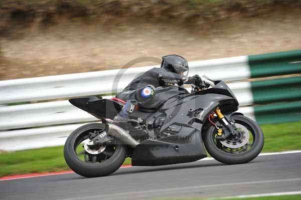 Motorcycle action photographs;cadwell;cadwell park photographs;event digital images;eventdigitalimages;motor racing louth lincolnshire;no limits trackday;peter wileman photography;trackday;trackday digital images;trackday photos