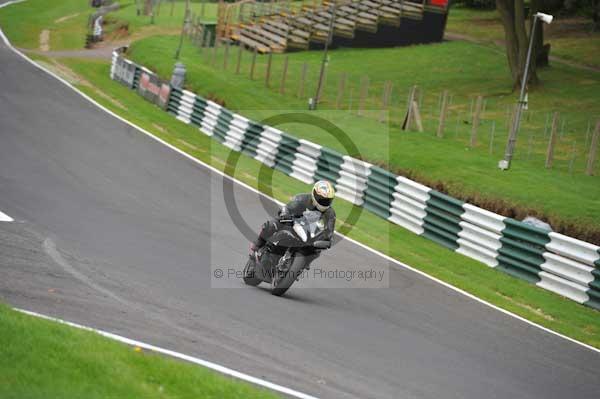 Motorcycle action photographs;cadwell;cadwell park photographs;event digital images;eventdigitalimages;motor racing louth lincolnshire;no limits trackday;peter wileman photography;trackday;trackday digital images;trackday photos