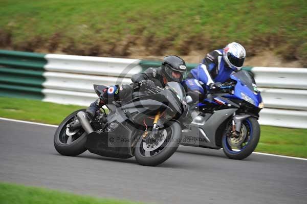 Motorcycle action photographs;cadwell;cadwell park photographs;event digital images;eventdigitalimages;motor racing louth lincolnshire;no limits trackday;peter wileman photography;trackday;trackday digital images;trackday photos